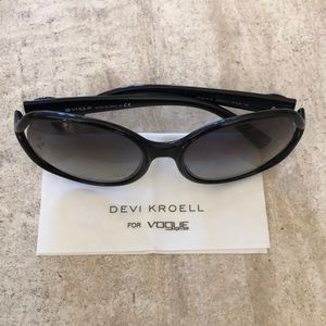 VOGUE by Devi Kroell Sunglasses